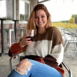 Meet your Posher, Jackie